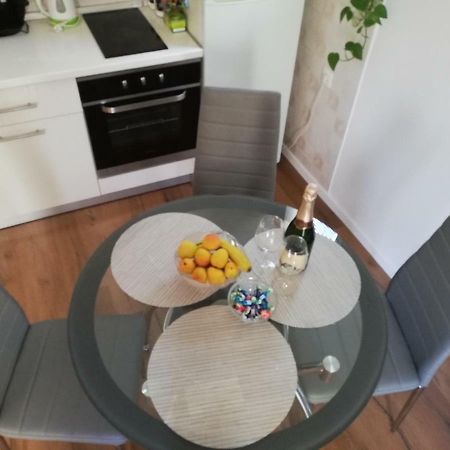 Bond With Private Parking Apartment Задар Екстериор снимка