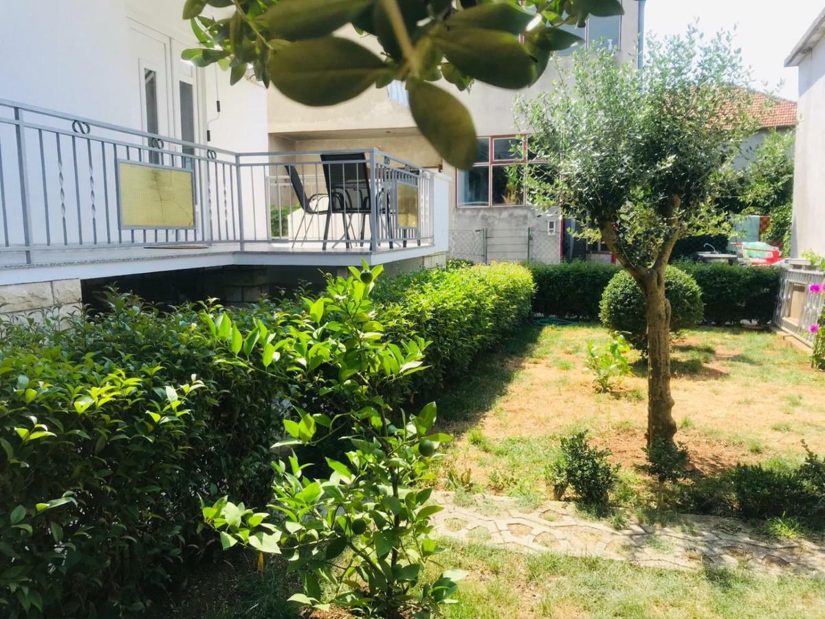 Bond With Private Parking Apartment Задар Екстериор снимка